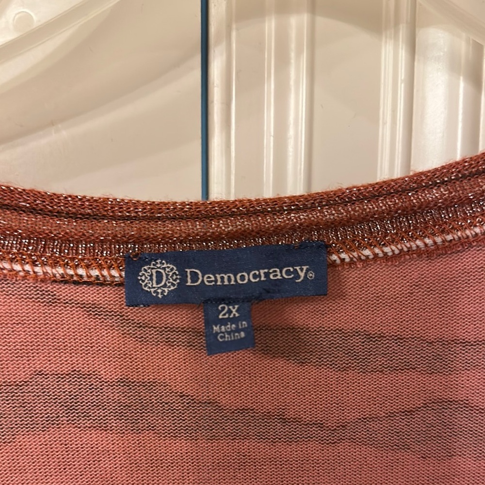Democracy V-Neck Sweater in Tiger Print - Picture 2 of 4
